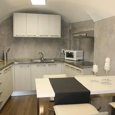 Holiday home Cal Arxe Besalu